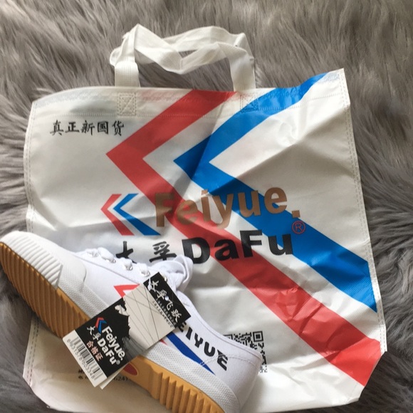 Feiyue Fe Lo Classic Sneaker 37 NWT with free tote - Picture 6 of 11